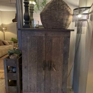 Kast James oud-hout (hoog)