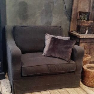 Loveseat Ivo