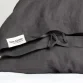purelinnen_details hoofdkussen donkergrijs met strikjes